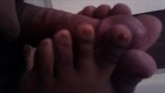 Ebony Footjob: Enormous Toes Masturbating Penis