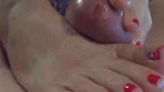 Luv4feet – Wife’s Red Footjob With Slomo Added