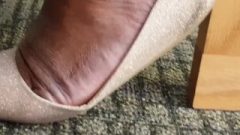 Mature Ebony Huge Feet With Flats P2