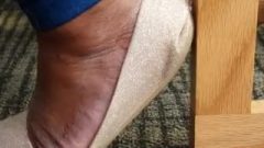 Mature Ebony Huge Feet With Flats P5