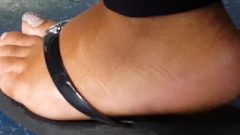 Inviting Ebony Feet And Arch (Best Arch Foot Tease Ever)