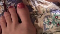 Flirtatious Milf Julia Ann Paints Her Toenails & Shows Us Racy Feet