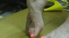Sensual Feet Ball Trample