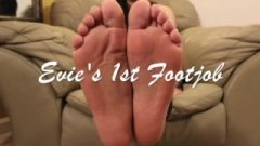 Evie’s first Footjob