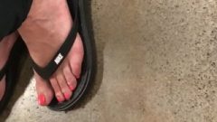 Candid Milfs Feet At Fred Meyers