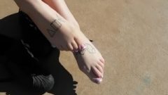 Kaelyn Presents Her Feet 1