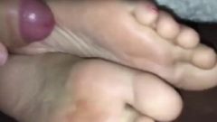 Cumshots On Their Feet – Compilation Homemade