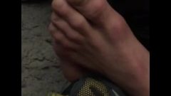 Dude Rub’s Some Cool Feet In Public In Dorms Racy Racy Feet
