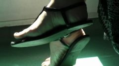 Candid Young Feet In Flat Sandals – Shoeplay Beauty Feet