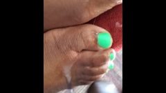 Jizz Shot On Thick Green Ebony Toes