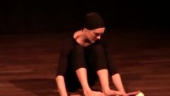 Girl With Agile Feet – Performance Roxana Küwen