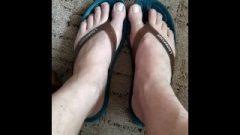 Sensuous Feet, Long Toes 001