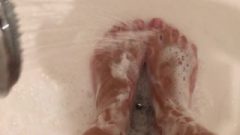 Quick Wash For Dirty College Teen Feet