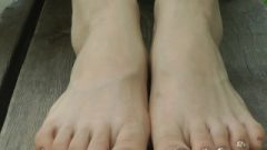 Racy Thai Feet In Public Foot Fetish Soles Toes Pedicure