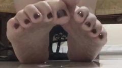 @tici Soles Ig Tici Soles Showing Feet & Spreading Toes Preview – For Sale!