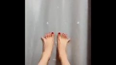 Steamy Limber Toes Spreading And Curling