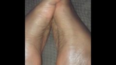 Titillating Toes ( Fetish )