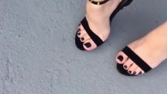 @tici Feet Tici Feet Ig Tici Feet Walking With Ebony Toes And Sandals