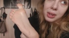 (self Foot Adoration Angelic Slut Licking The Sole Of The Foot