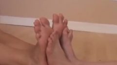 Massive V Small Feet Compare